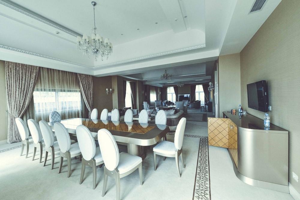 Gabala Garden Hotel Exterior photo The interior of the Presidential Suite