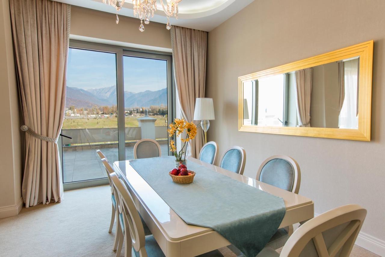 Gabala Garden Hotel Exterior photo A dining room