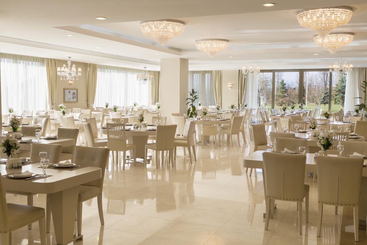 Gabala Garden Hotel Exterior photo The restaurant
